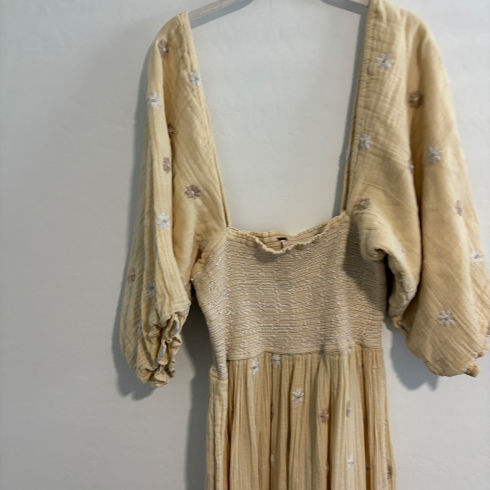 Free People Dahlia Midi Dress Yellow Embroidered Smocked Puff Sleeve Medium - Picture 3 of 6